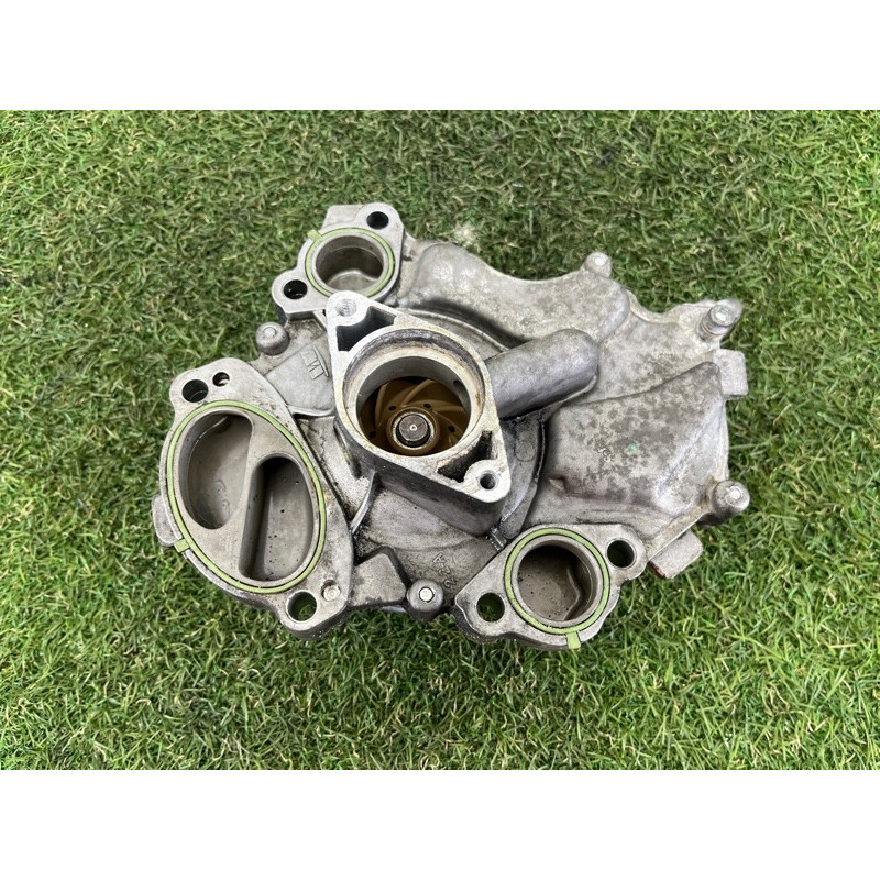 Помпа (система охлаждения) Jeep Grand Cherokee WK2 2014 3.0 Diesel EXF 68211202AB