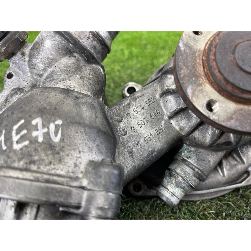Помпа (система охлаждения) BMW X5 E70 2009 4.8 N62N 11517586779