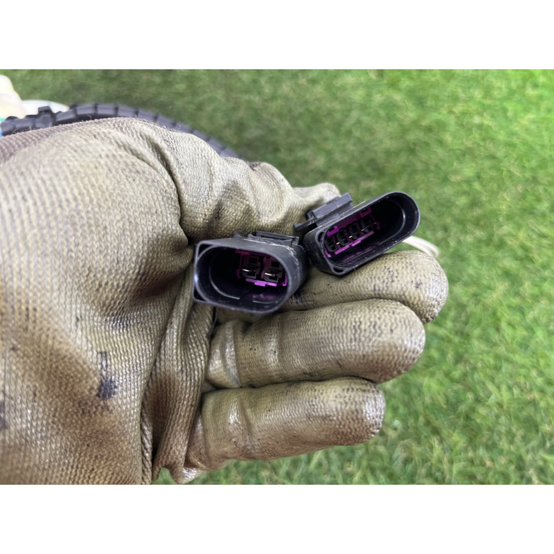 Ёмкость для хранения adblue (топливная система) AUDI Q7 4L 2011 3.0 CATA 4L0131907C