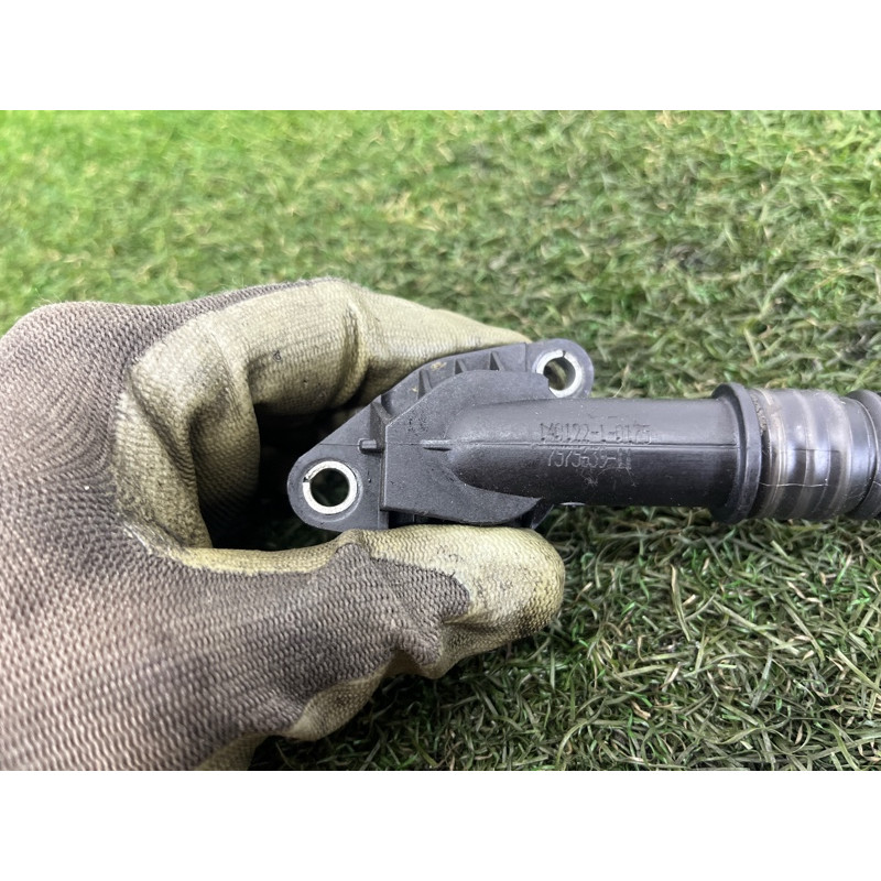 Трубка вентиляции картерных газов (двигатель и элементы) BMW 7-series F02 2011 4.4 N63 11157646087