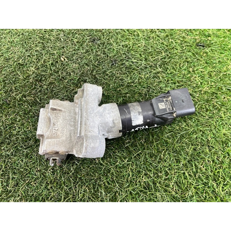 Мотор стояночного тормоза (тормозная система) Volkswagen Touareg NF 2013 3.6 7P0609724B