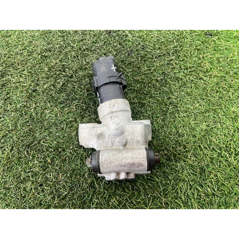 Мотор стояночного тормоза (тормозная система) Volkswagen Touareg NF 2011 3.0 TDI 7P0609723A