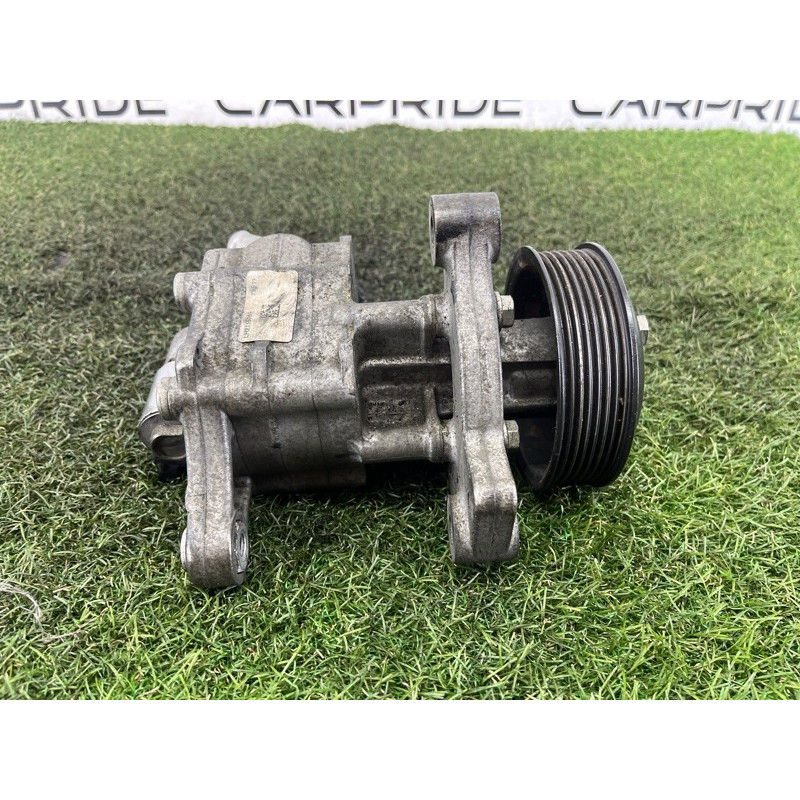 Насос гидроусилителя руля (рулевое управление) BMW 7-series F02 2011 4.4 N63 32416796493