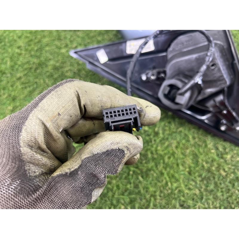 Зеркало (стекла и зеркала) AUDI Q5 8R 2012 2.0 CAEB 8R1857410L01C