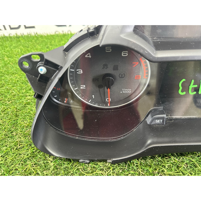 Панель приборов (салон) AUDI A4 B8 2012 2.0 CAEB 8K0920950H