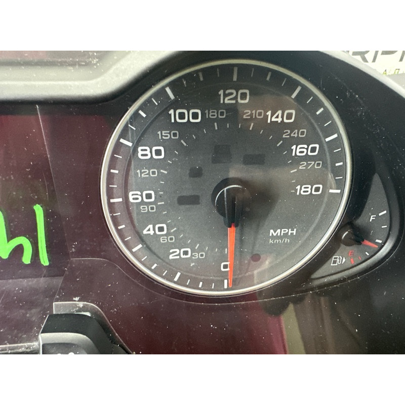 Панель приборов (салон) AUDI A4 B8 2012 2.0 CAEB 8K0920950H