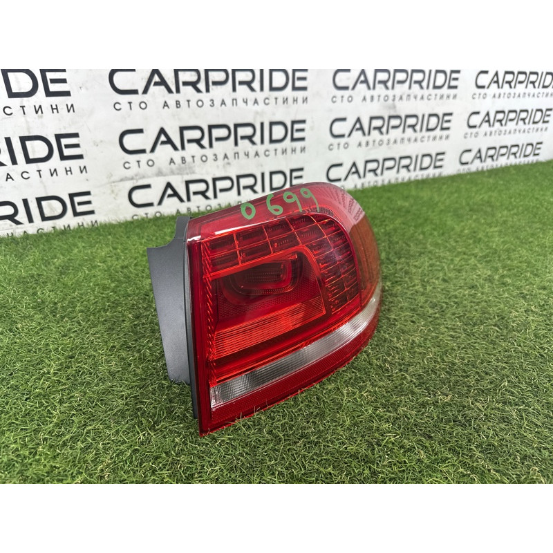 Задний фонарь (оптика) Volkswagen Touareg NF 2015 3.6 CGRA 7P6945208A