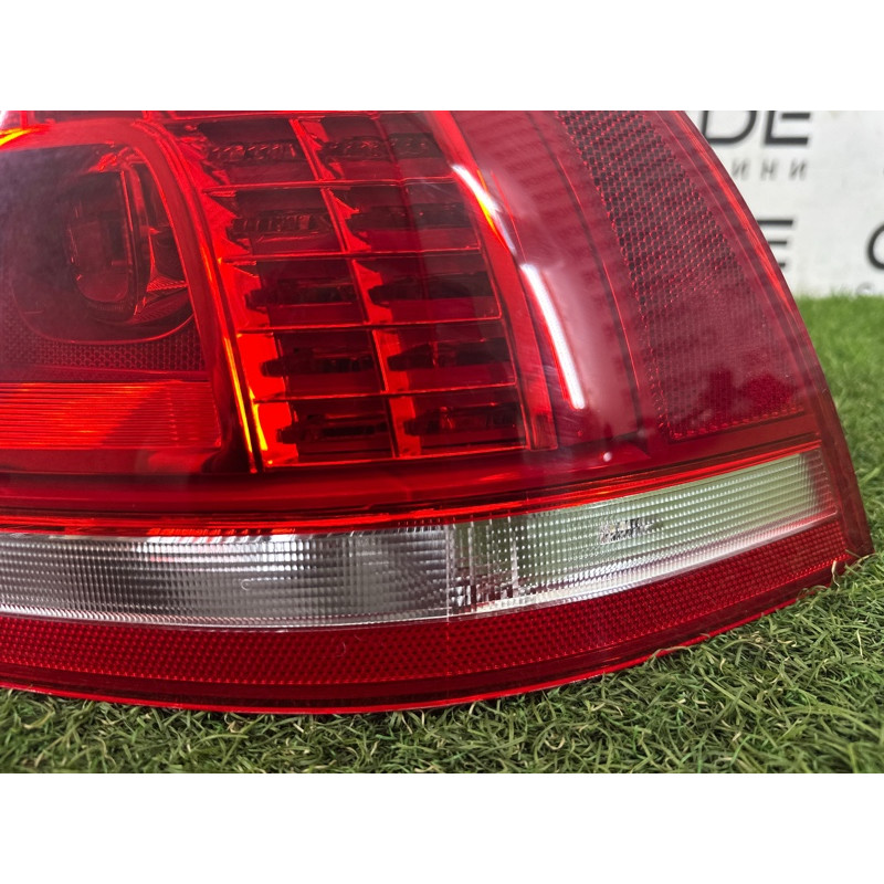 Задний фонарь (оптика) Volkswagen Touareg NF 2015 3.6 CGRA 7P6945208A