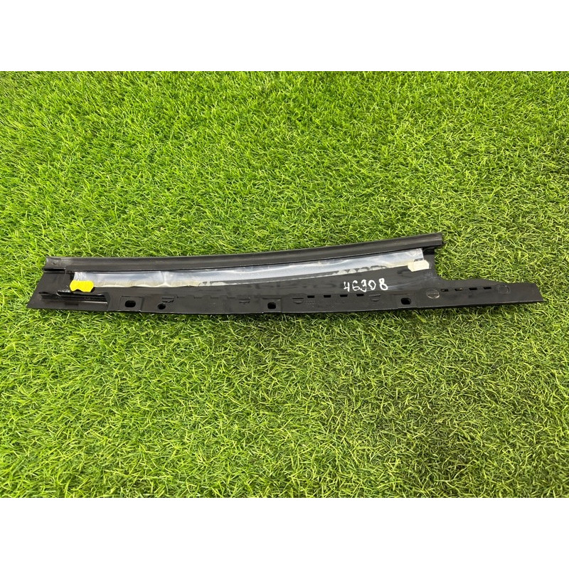 Накладка двери боковая (кузов и элементы) Audi A4 B8 8k0839901l