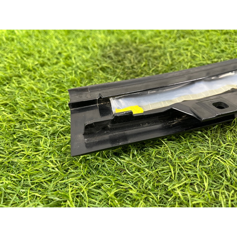 Накладка двери боковая (кузов и элементы) Audi A4 B8 8k0839901l