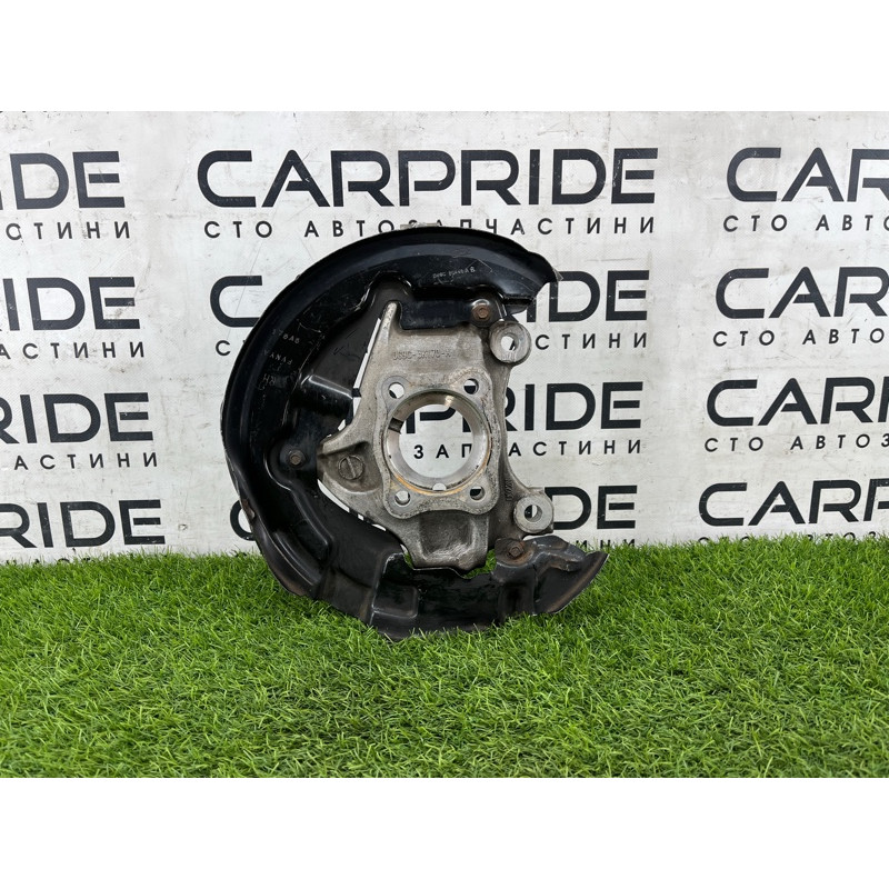 Цапфа подвески (подвеска) Ford Fusion MK5 dg9c3k170a