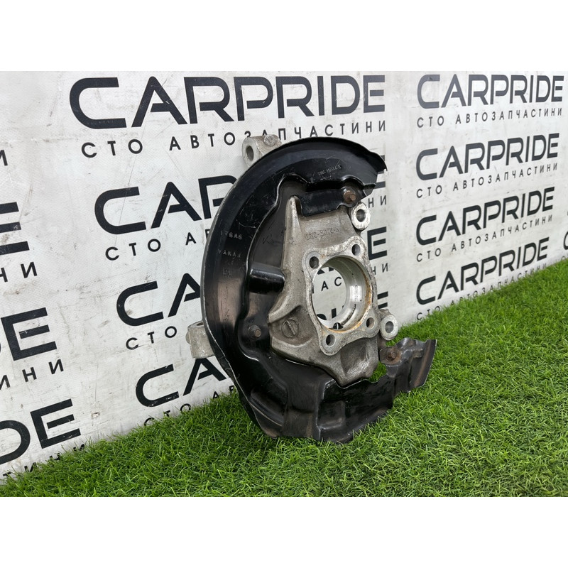 Цапфа подвески (подвеска) Ford Fusion MK5 dg9c3k170a