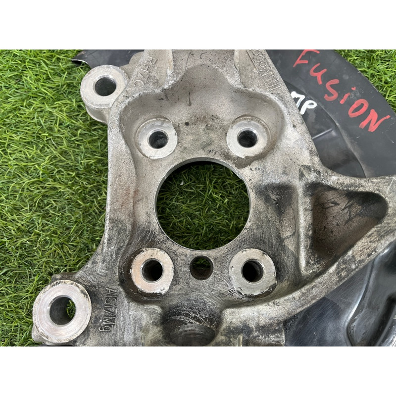 Цапфа подвески (подвеска) Ford Fusion MK5 dg9c3k170a