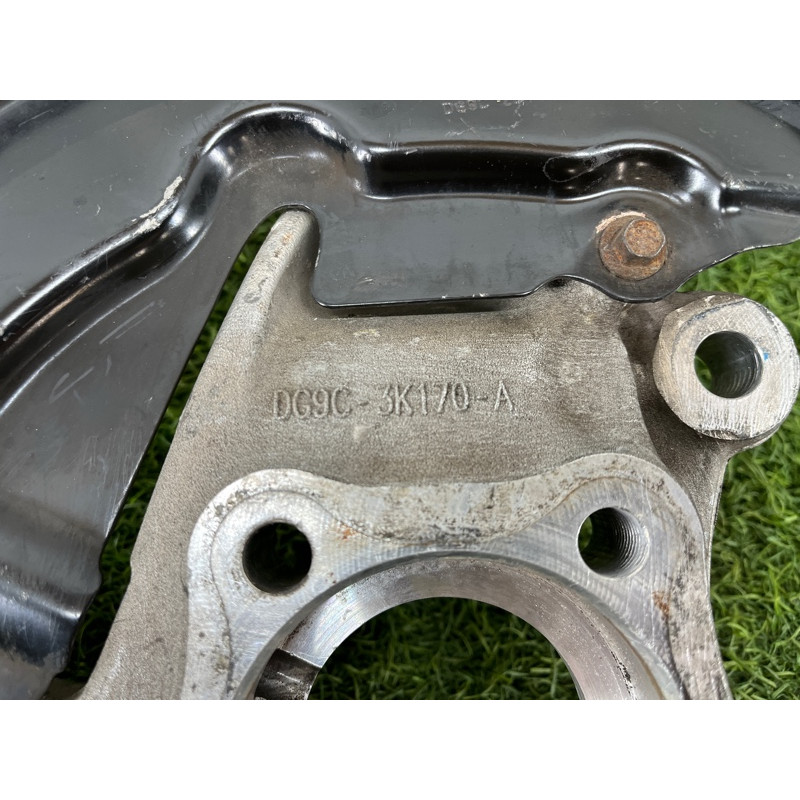 Цапфа подвески (подвеска) Ford Fusion MK5 dg9c3k170a