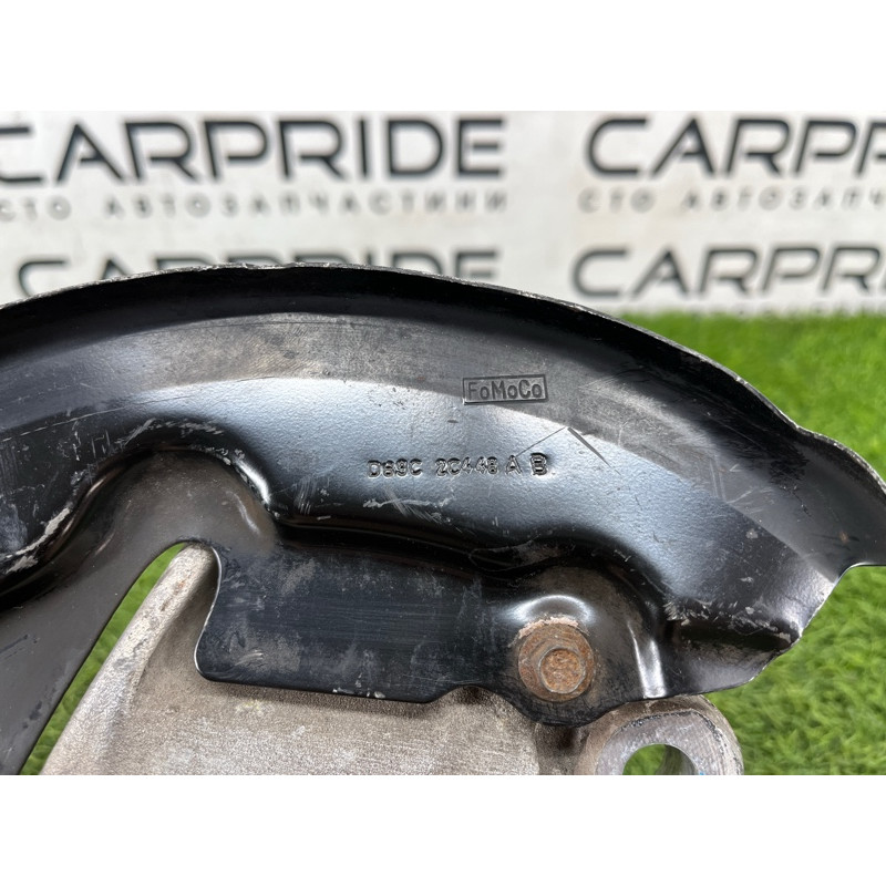 Цапфа подвески (подвеска) Ford Fusion MK5 dg9c3k170a