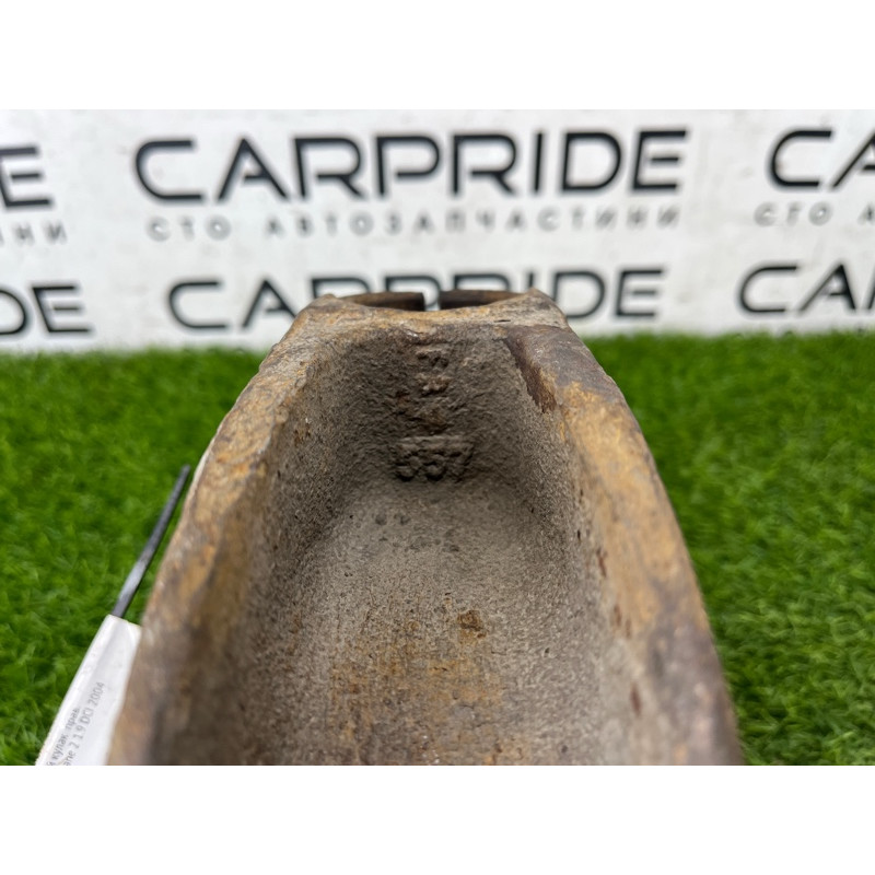 Поворотный кулак (подвеска) Renault Megane 2 2004 1.9 DCI 8200297033