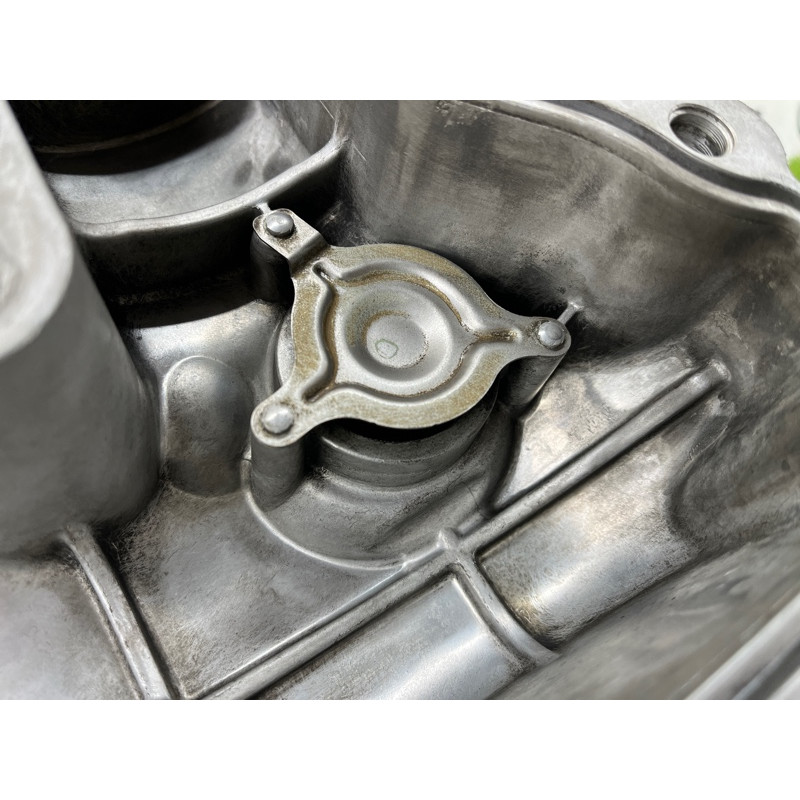 Крышка клапанов (двигатель и элементы) Chevrolet Captiva C140 2011 2.2 D (z22d1) 25190362