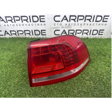 Задний фонарь