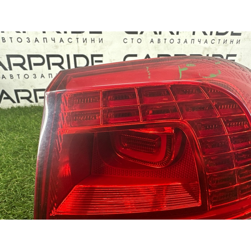 Задний фонарь (оптика) Volkswagen Touareg NF 2015 3.6 CGRA 7P6945208A