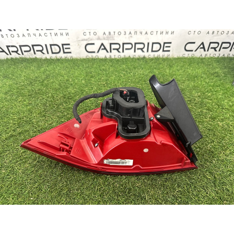 Задний фонарь (оптика) Volkswagen Touareg NF 2015 3.6 CGRA 7P6945208A