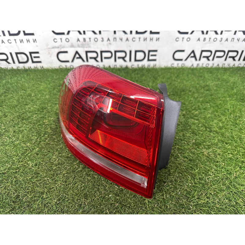 Задний фонарь (оптика) Volkswagen Touareg NF 2015 3.6 CGRA 7P6945207A