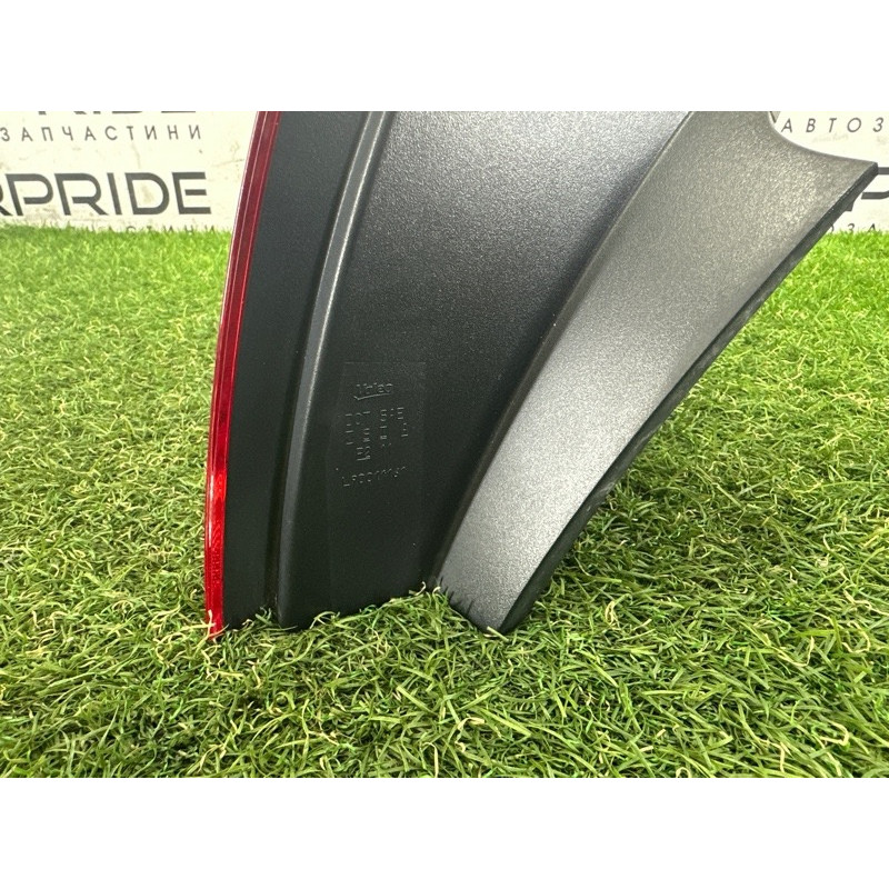 Задний фонарь (оптика) Volkswagen Touareg NF 2015 3.6 CGRA 7P6945207A