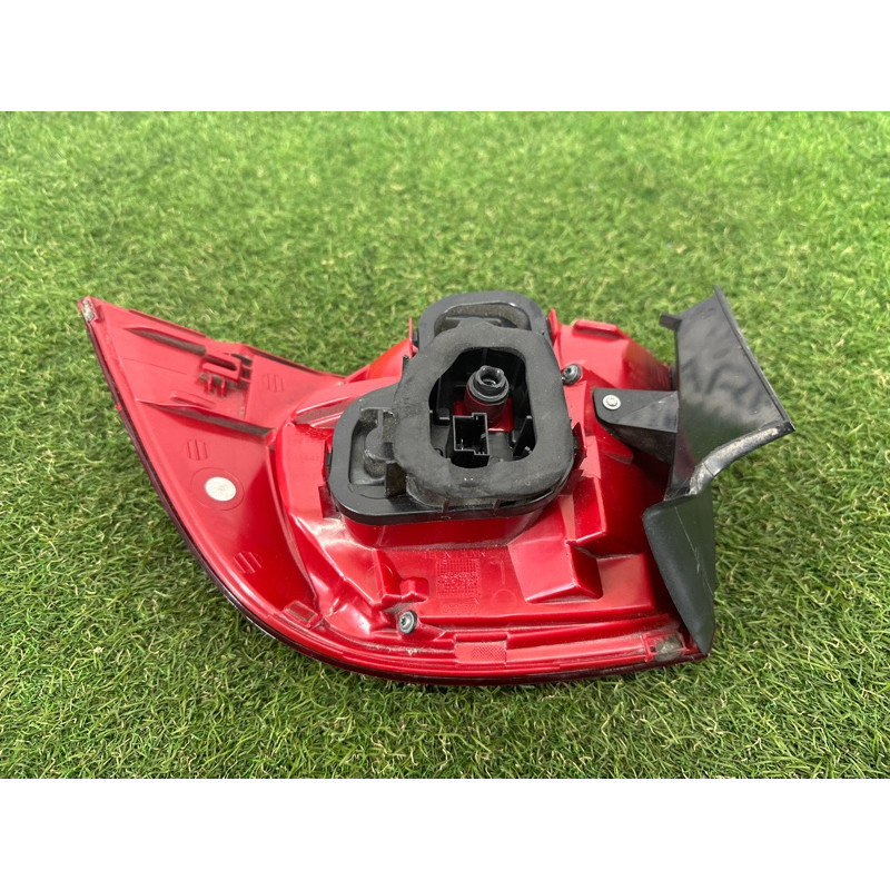 Задний фонарь (оптика) Volkswagen Touareg NF 2015 3.6 CGRA 7P6945207A