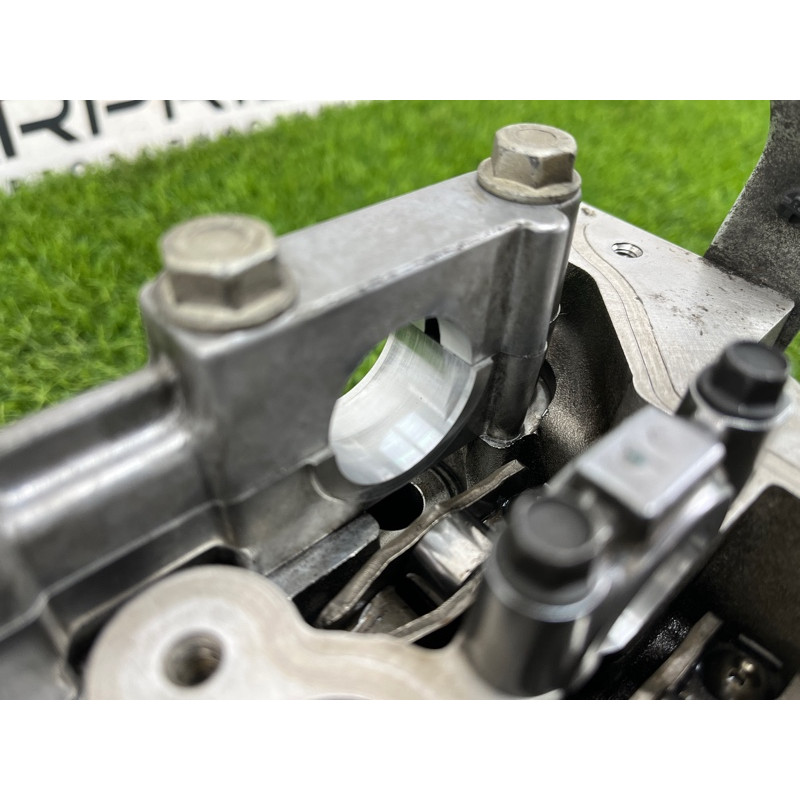 Головка блока цилиндров (двигатель и элементы) Chevrolet Captiva C140 2011 2.2 D (z22d1) 25195629