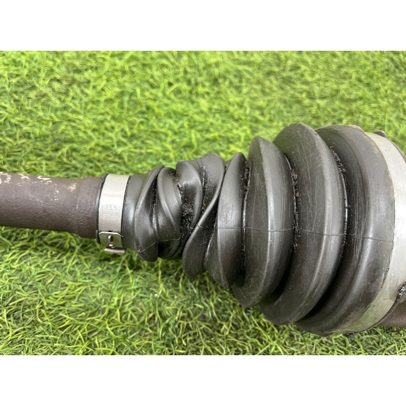 Привід (трансмісія) FORD Fusion MK5 dg913b437gc