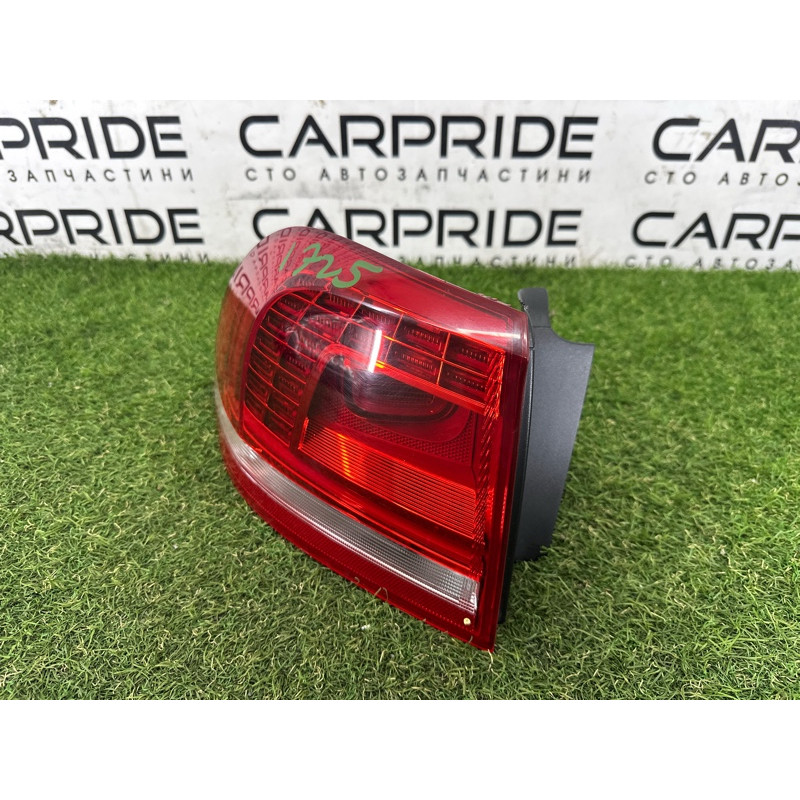 Задний фонарь (оптика) Volkswagen Touareg NF 2015 3.6 CGRA 7P6945207A