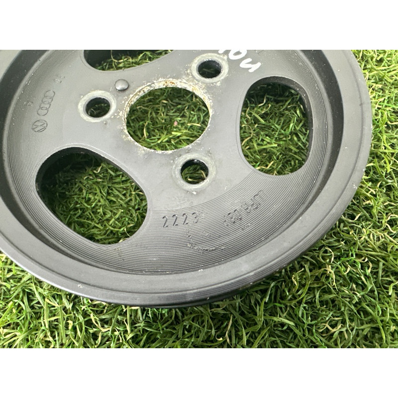 Шкив насоса гидроусилителя (рулевое управление) Volkswagen Touareg NF 2012 3.6 CGRA 07D145256E