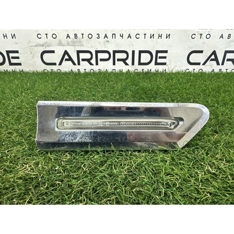 Повторитель поворота (оптика) BMW 7-series F01 2011 3.0 N54 63137203372