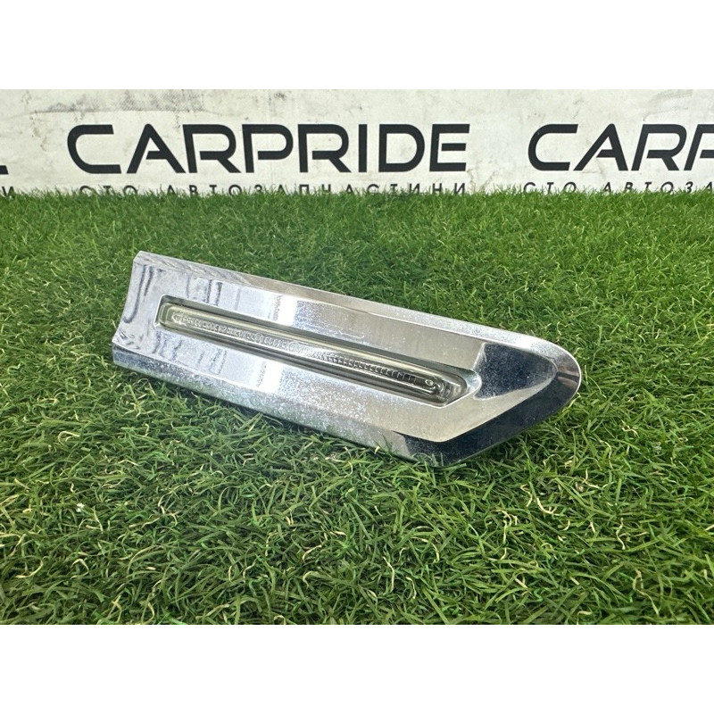 Повторитель поворота (оптика) BMW 7-series F01 2011 3.0 N54 63137203372