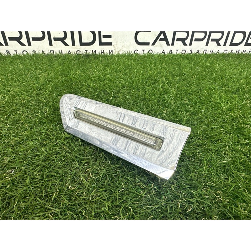 Повторитель поворота (оптика) BMW 7-series F01 2011 3.0 N54 63137203371