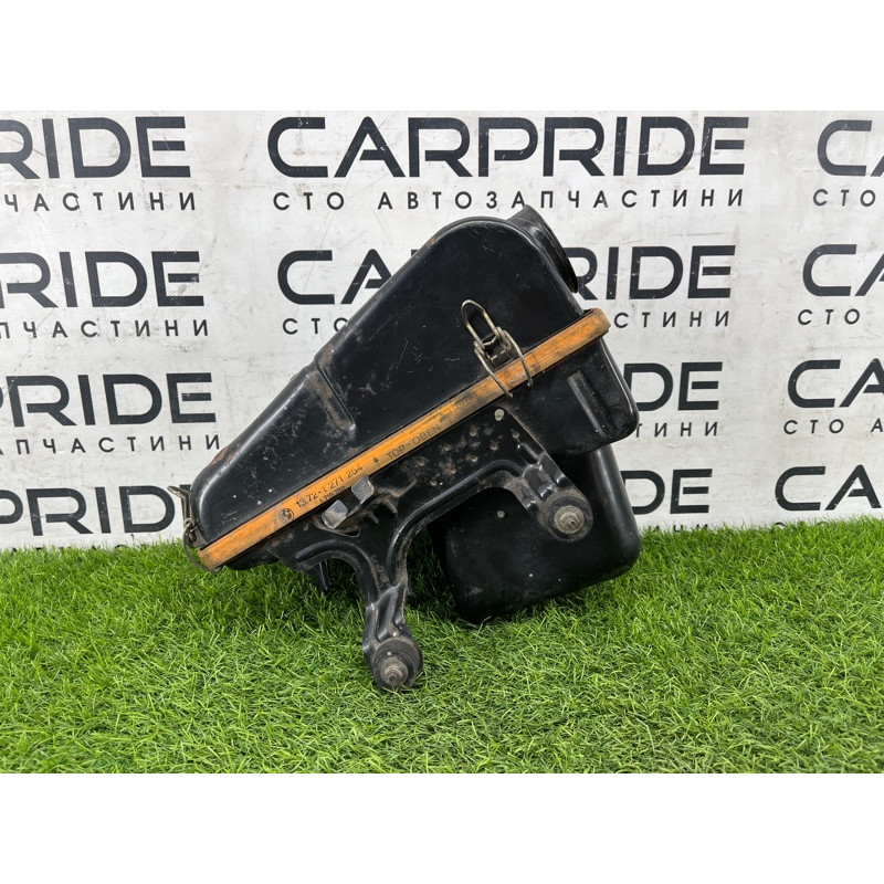 Корпус воздушного фильтра (впускная система) BMW 3-series E30 1286396