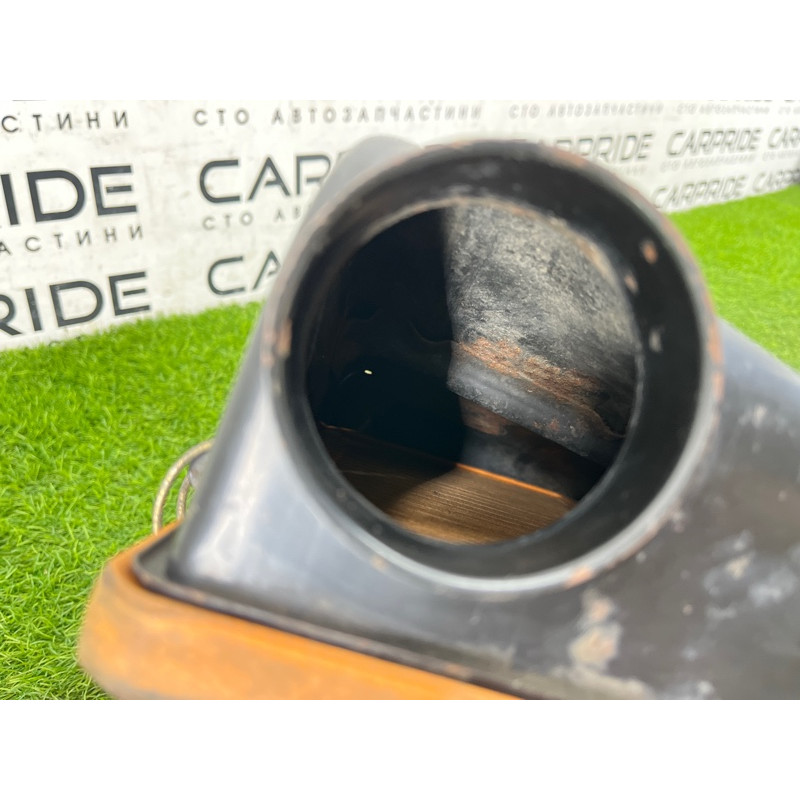 Корпус воздушного фильтра (впускная система) BMW 3-series E30 1286396