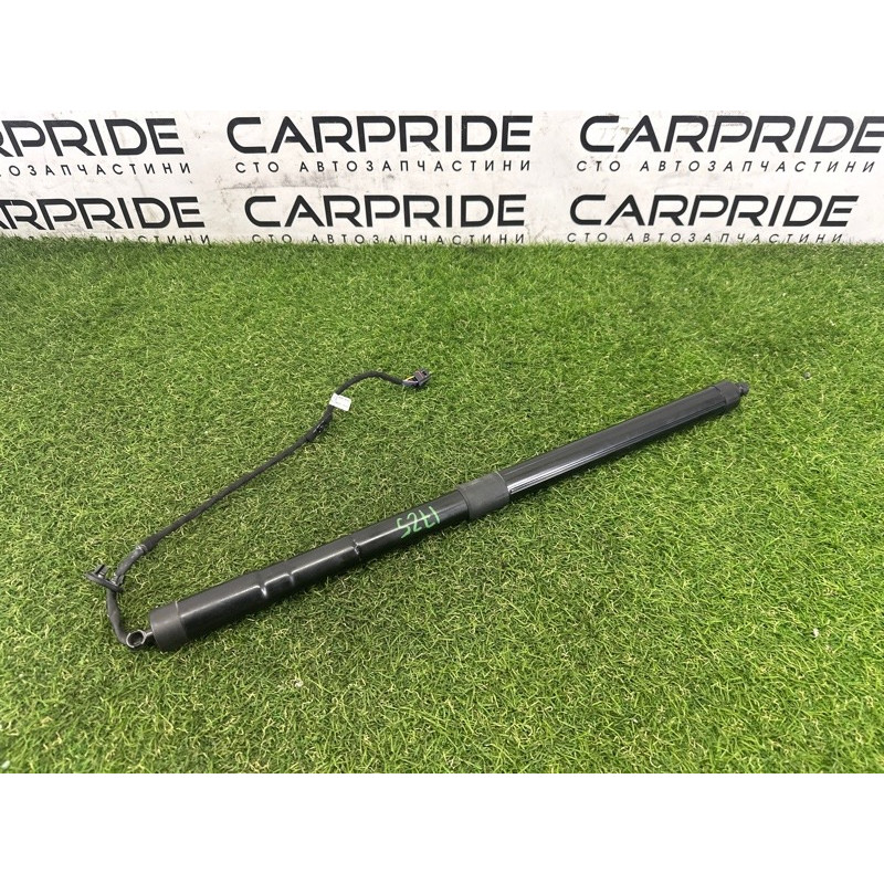 Привод двери багажника (электрика) Volkswagen Touareg NF 2015 3.6 CGRA 7P6827851DIIT