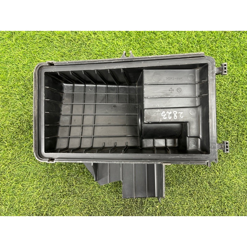 Корпус воздушного фильтра (впускная система) Mazda 6 GG 2004 2.0 RF5