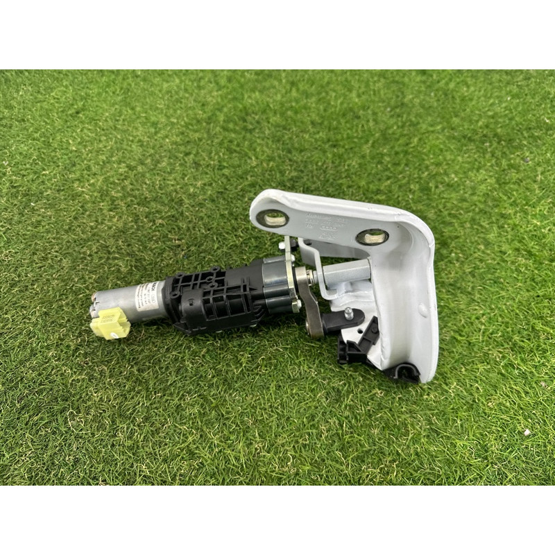 Привод двери багажника (электрика) AUDI Q7 4M 2017 3.0 CREC 4M0827852C