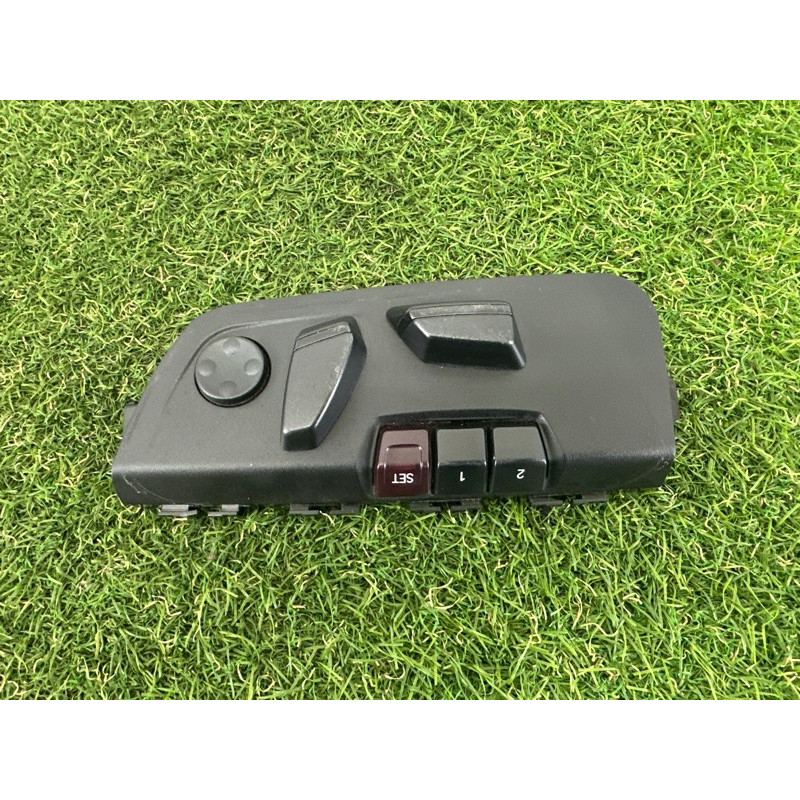 блок регулировки сидения (закрытая категория) BMW X1 F48 2016 2.0 B46B20 61319359831