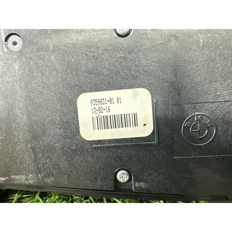 блок регулировки сидения (закрытая категория) BMW X1 F48 2016 2.0 B46B20 61319359831