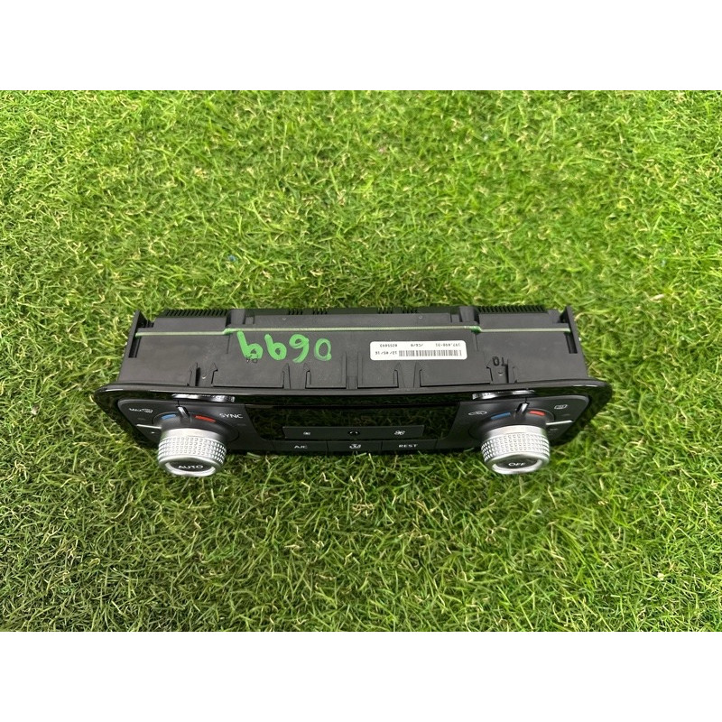 Блок управления климат-контролем (электрика / блок управления) Volkswagen Touareg NF 2015 3.6 CGRA 7P6907040CR