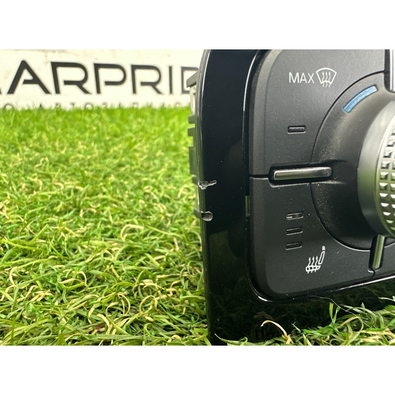 Блок управления климат-контролем (электрика / блок управления) Volkswagen Touareg NF 2015 3.6 CGRA 7P6907040CR