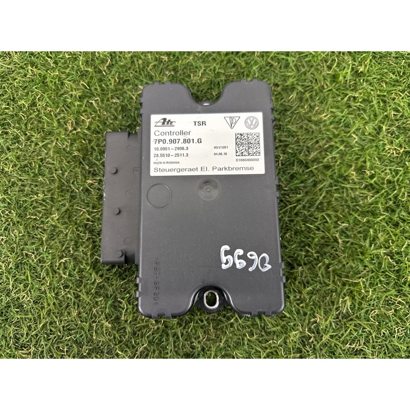 Блок управления стояночным тормозом (электрика / блок управления) Volkswagen Touareg NF 2015 3.6 CGRA 7P0907801G