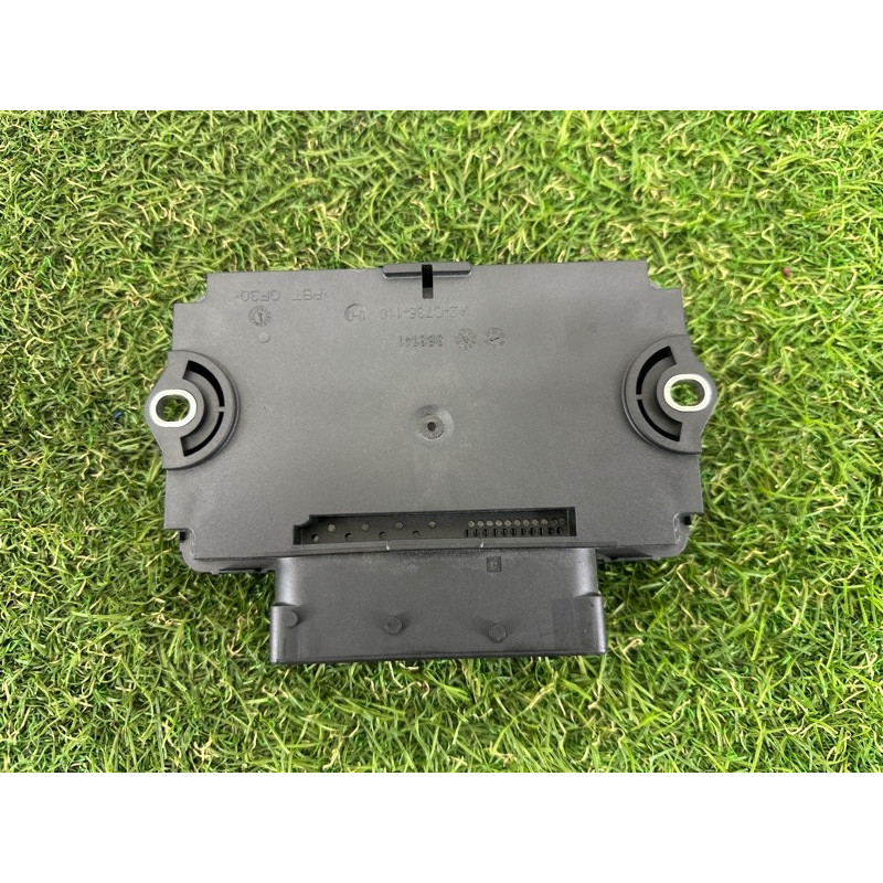 Блок управления стояночным тормозом (электрика / блок управления) Volkswagen Touareg NF 2015 3.6 CGRA 7P0907801G