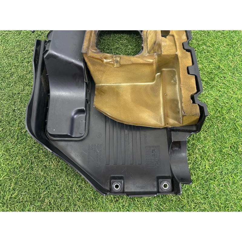 Декоративная крышка двигателя (двигатель и элементы) BMW 7-series F01 2011 3.0 N54 11127578858