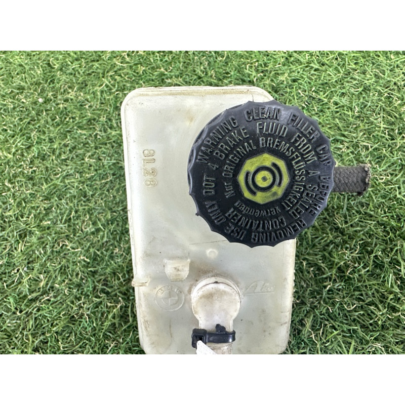 Бачок тормозной жидкости (тормозная система) BMW 3-series E46 1998 M43b18 0335088445