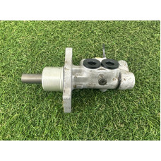 Главный тормозной цилиндр