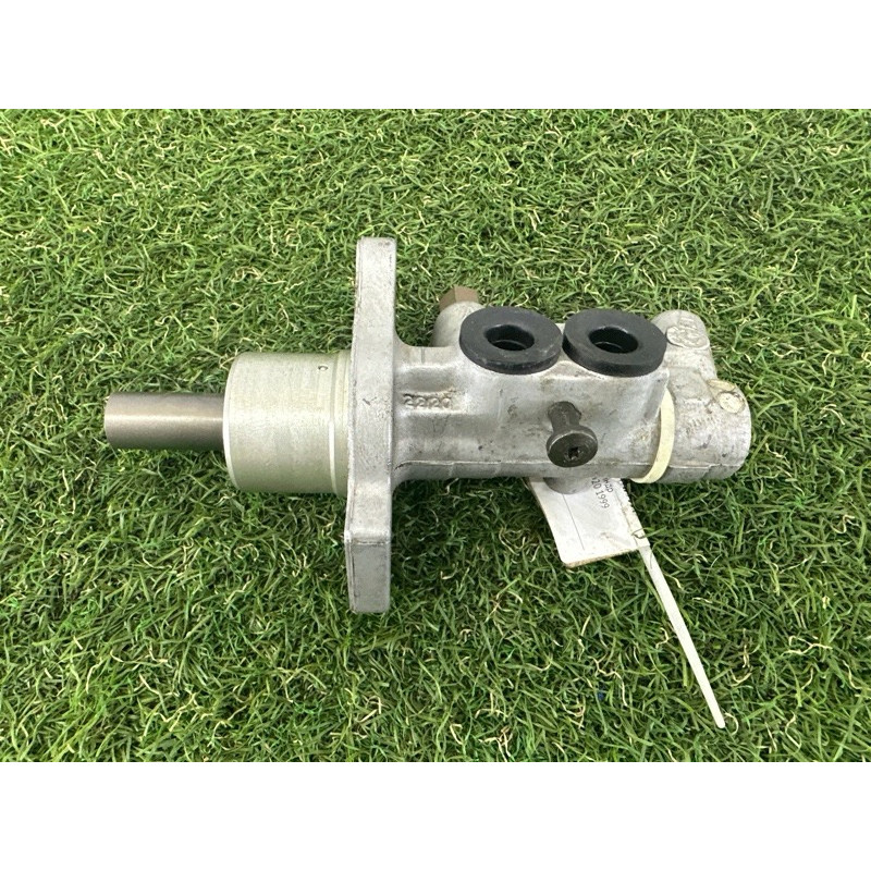 Главный тормозной цилиндр (тормозная система) BMW 3-series E46 1999 M47D20