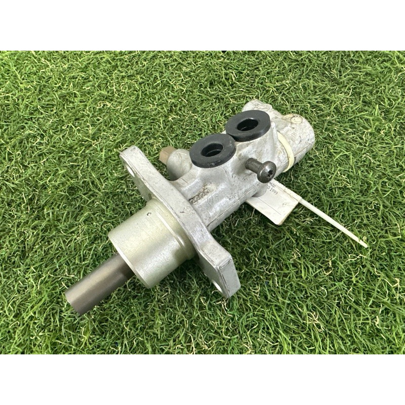 Главный тормозной цилиндр (тормозная система) BMW 3-series E46 1999 M47D20